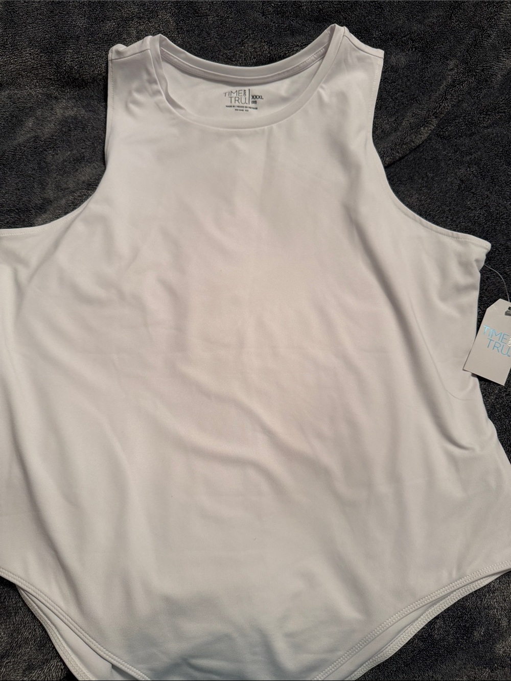 Time and Tru White Ribbed Scoop Tank